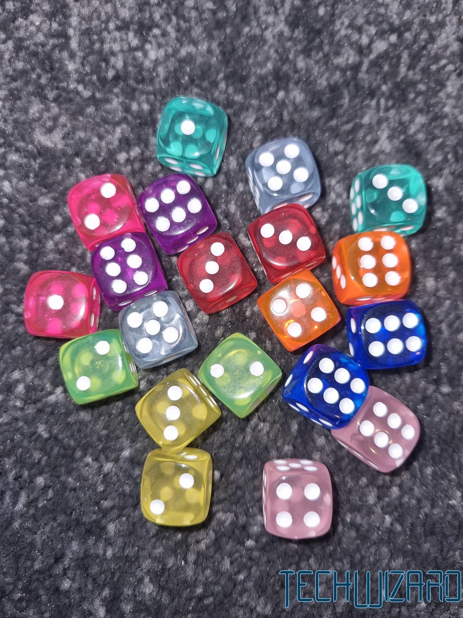 Dobókocka 14 mm átlátszó – víztiszta D6 kocka, pöttyös jelöléssel